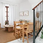 Magno Apartments San Laureano - Private Parking Included