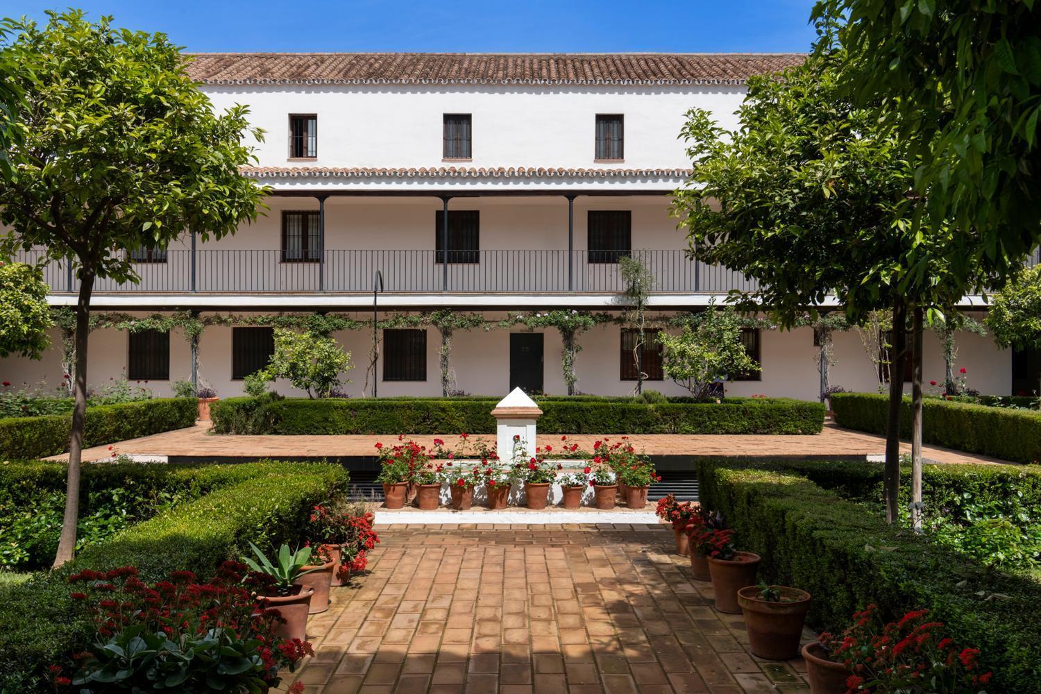 Appartement Magno San Laureano - Private Parking Included